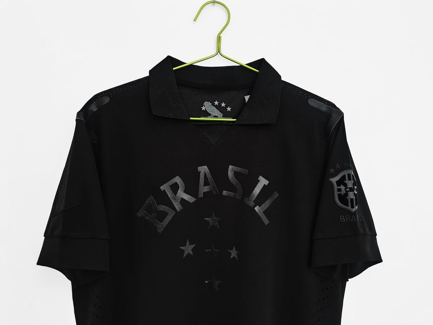 Retro Brazil black Out