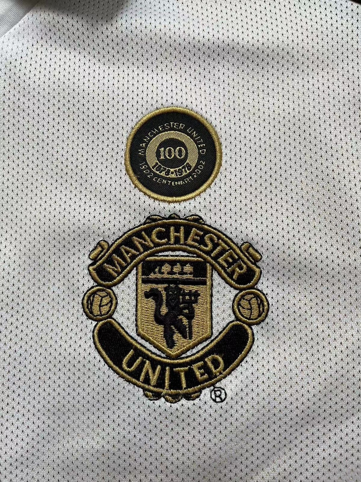 RETRO MANCHESTER UNITED 2001(100 YEARS SPECIAL JERSEY)