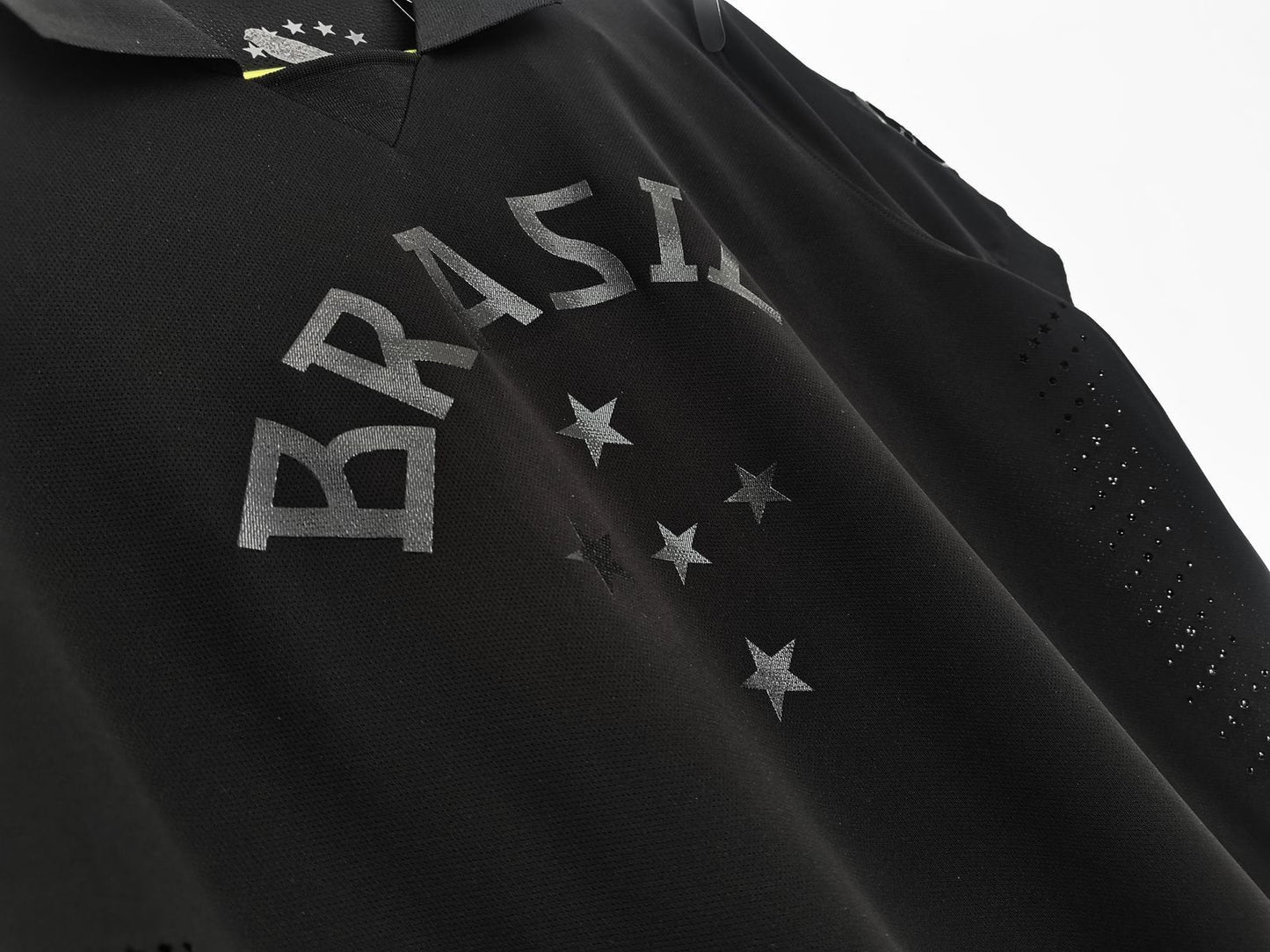 Retro Brazil black Out