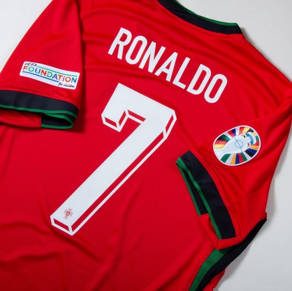 PORTUGAL HOME 2024 RONALDO 7 (PLAYER VERSION)