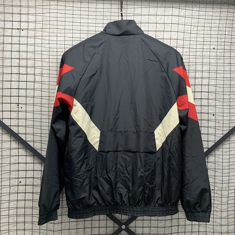 MANCHESTER UNITED ORIGINALS BLACK 24-25 WINDBREAKER